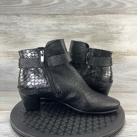 ECCO Women’s Sculptured Black Leather Embossed Ankle Boots Size EU 39 US 8.5 - Picture 7 of 9